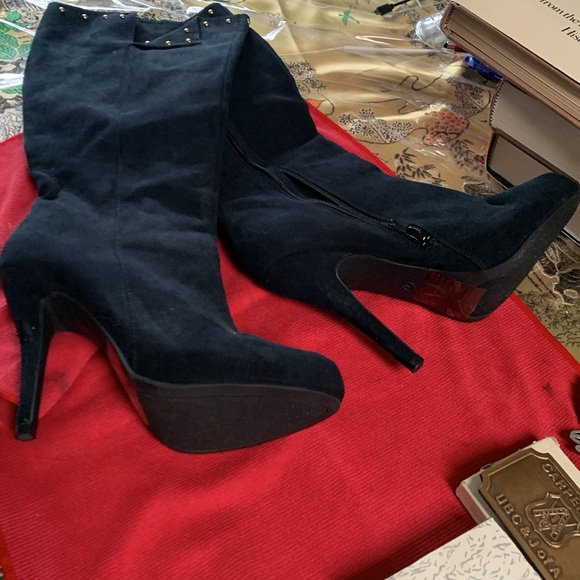 Brand new high heeled boots - Picture 5 of 5